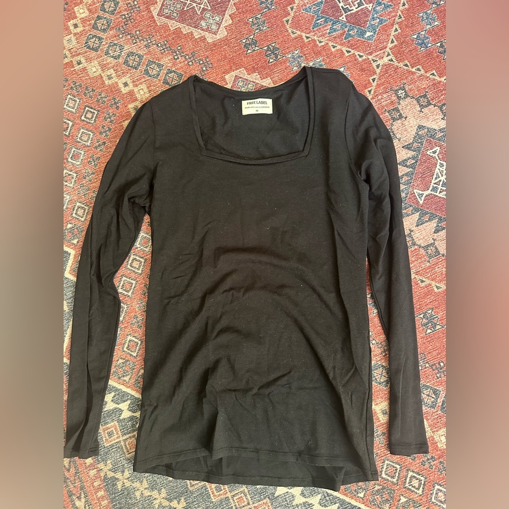 Free Label knit top